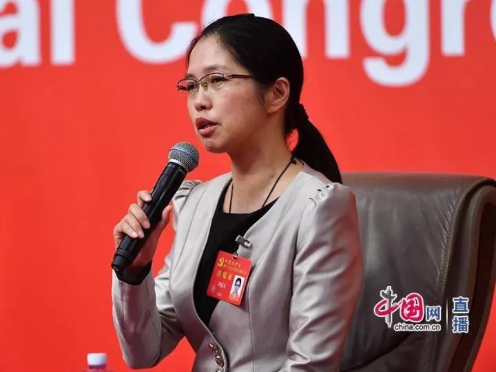 胡冠九校友接受十九大“打好生态环保攻坚战”集体采访